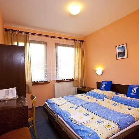 Otel Sklarna 2*