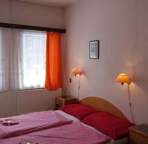 Sklárna Hotel 2*
